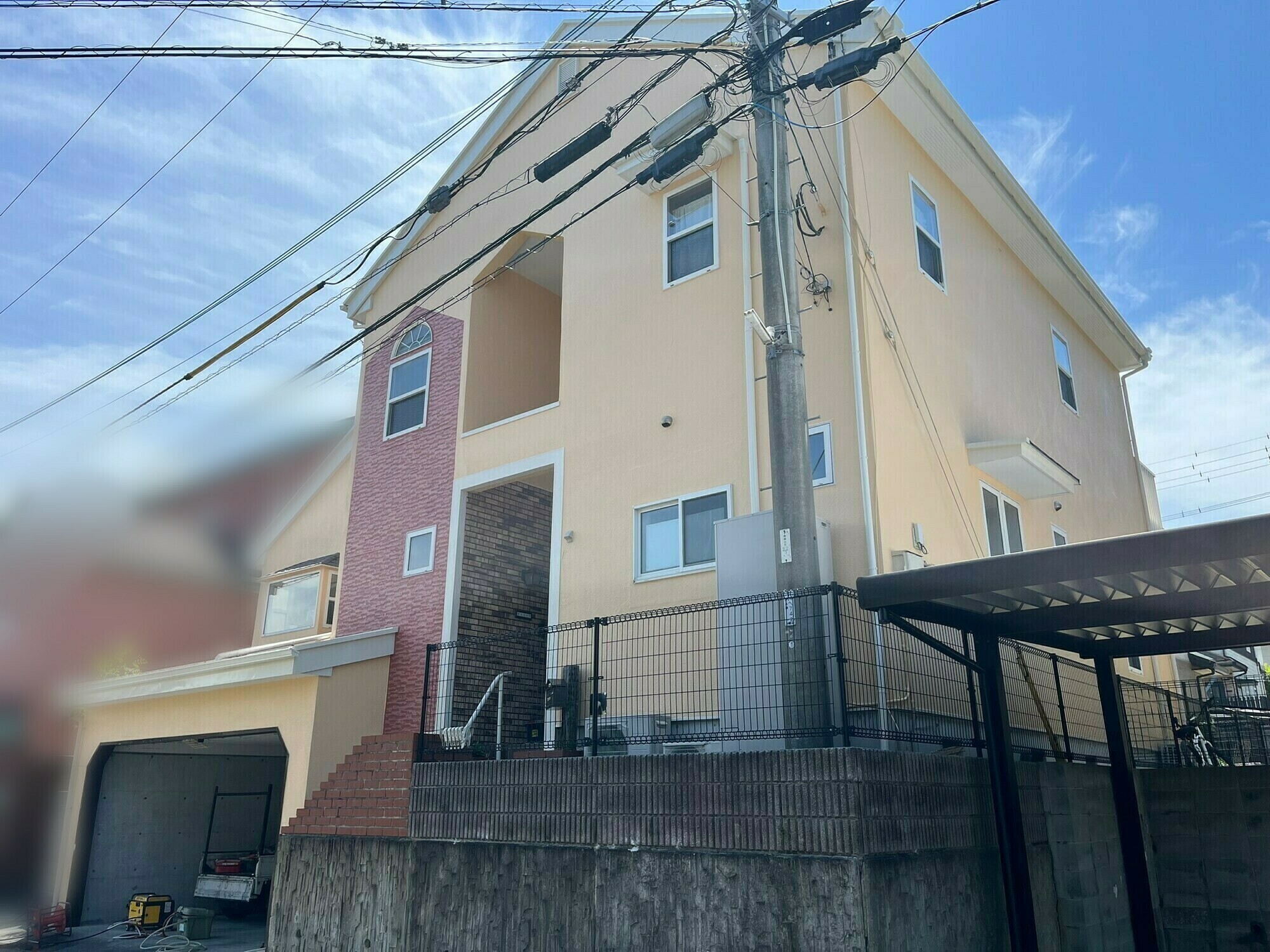 鳥栖市K様邸の屋根塗装・外壁デザイン塗装塗り替え工事の様子その2