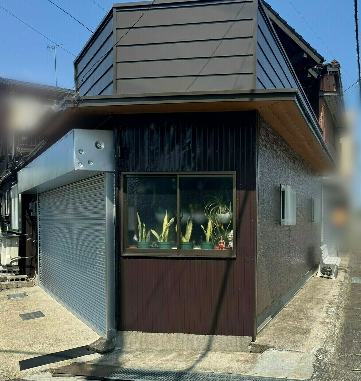 鹿島市N様邸の屋根塗装・外壁デザイン塗装塗り替え工事の様子その2