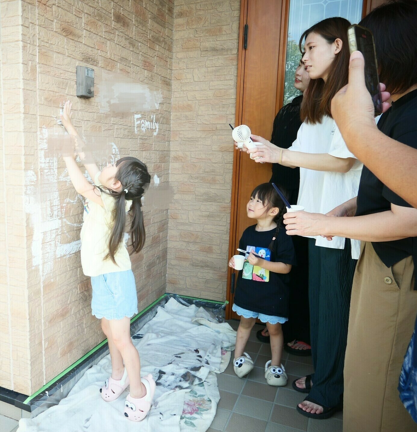 白石町F様邸の感謝の壁その２