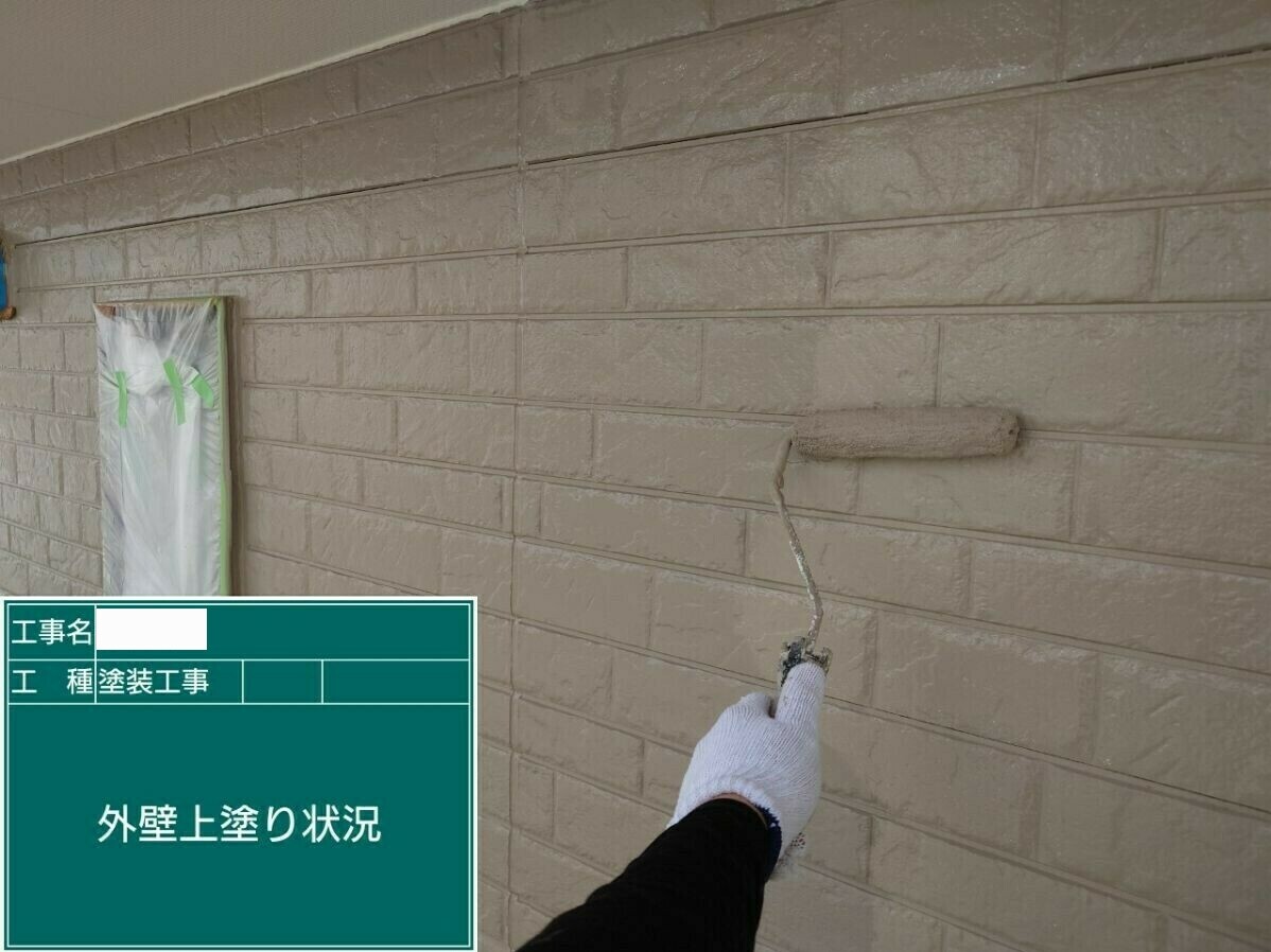 武雄市H様邸の外壁塗装(上塗り)その4